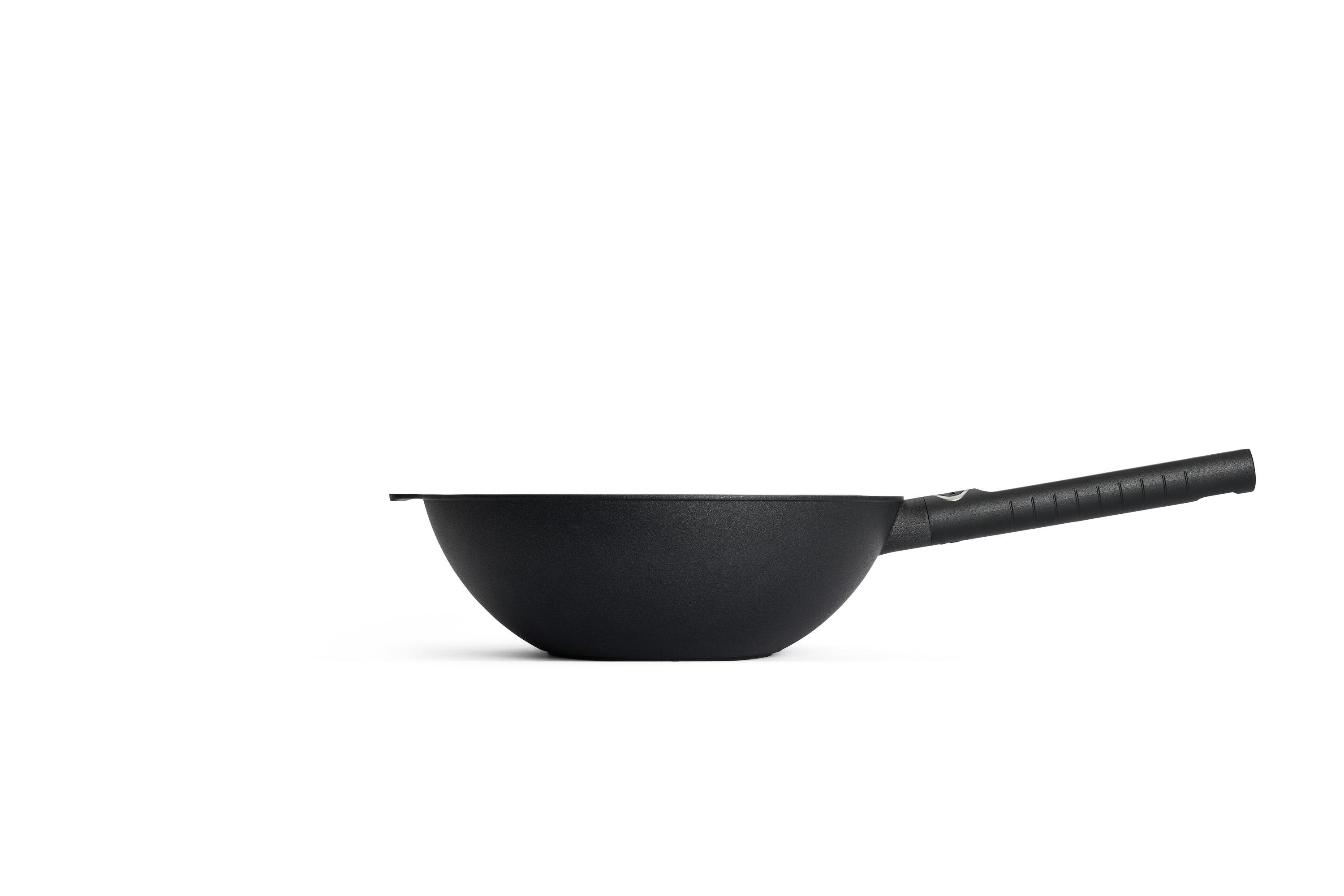 Logic XR Guss-Wok- und Rührpfanne Seitenansicht | Stiel - Fest | Alle Herdarten inkl. Induktion | 28cm