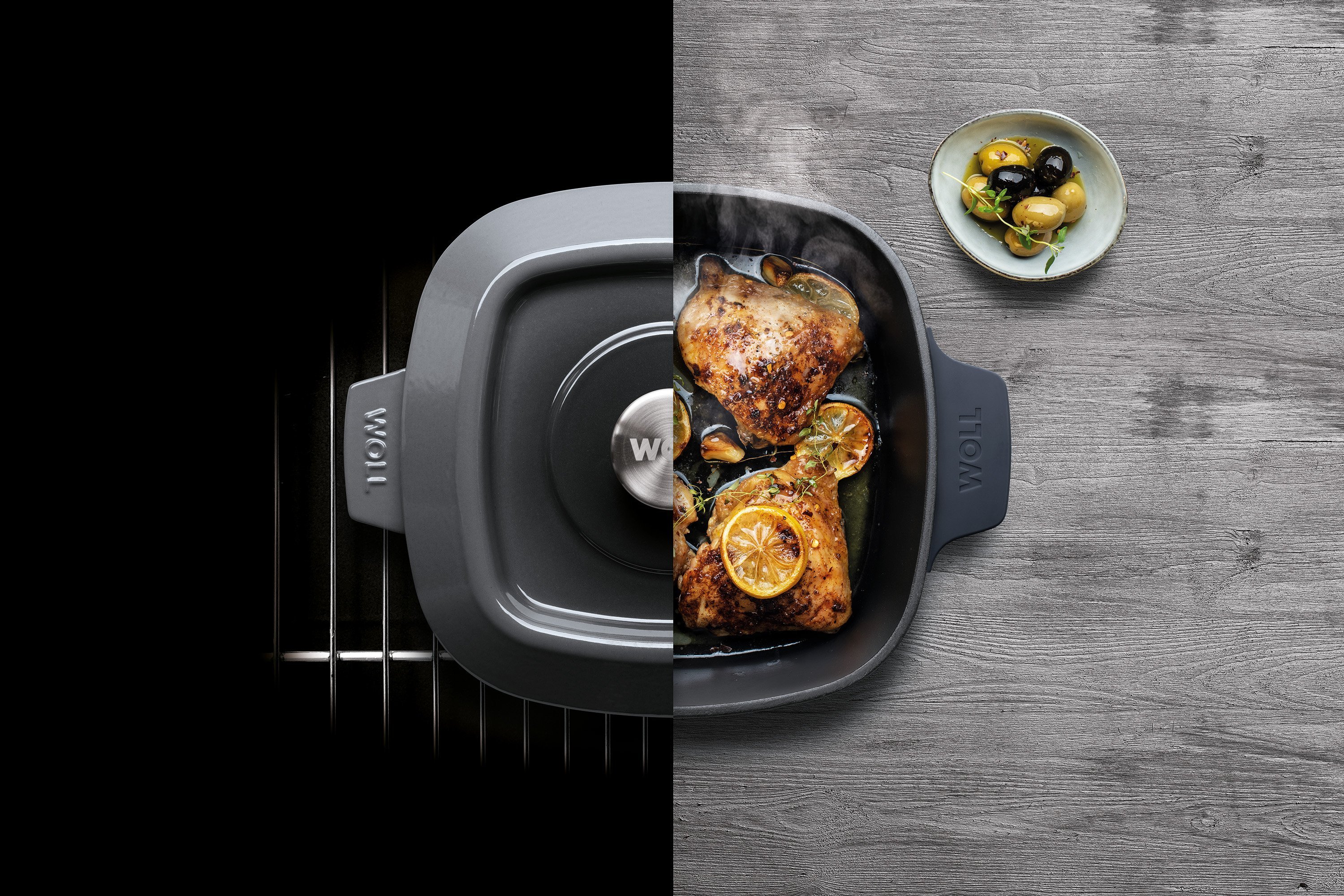 Die viereckige, graue Iron Kasserolle wird mit Deckel im Ofen verwendet und anschließend direkt mit dem Fleisch auf den Tisch gestellt.